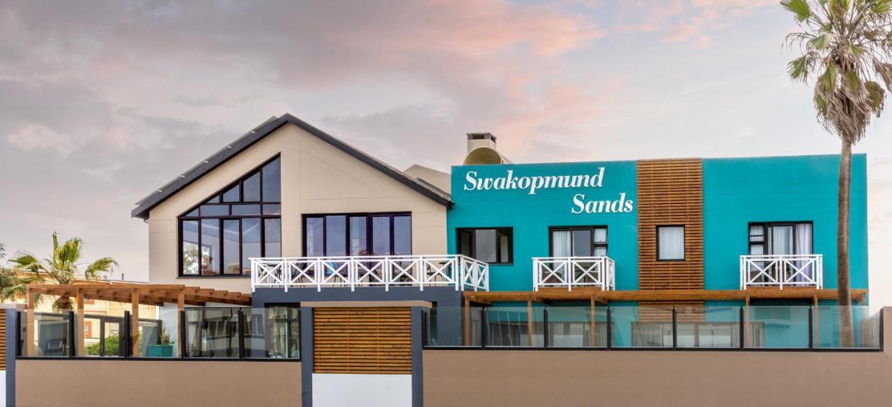 Отель Swakopmund Sands Экстерьер фото